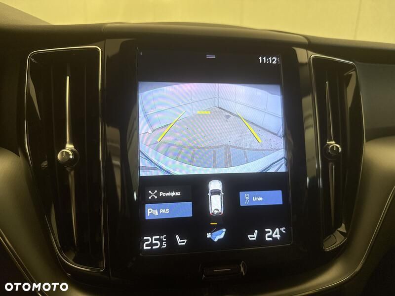 Volvo XC 60 B4 B Momentum Pro - 17