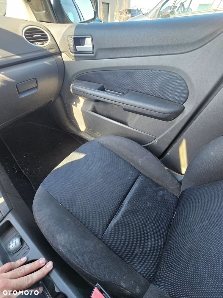 Ford Focus - 10