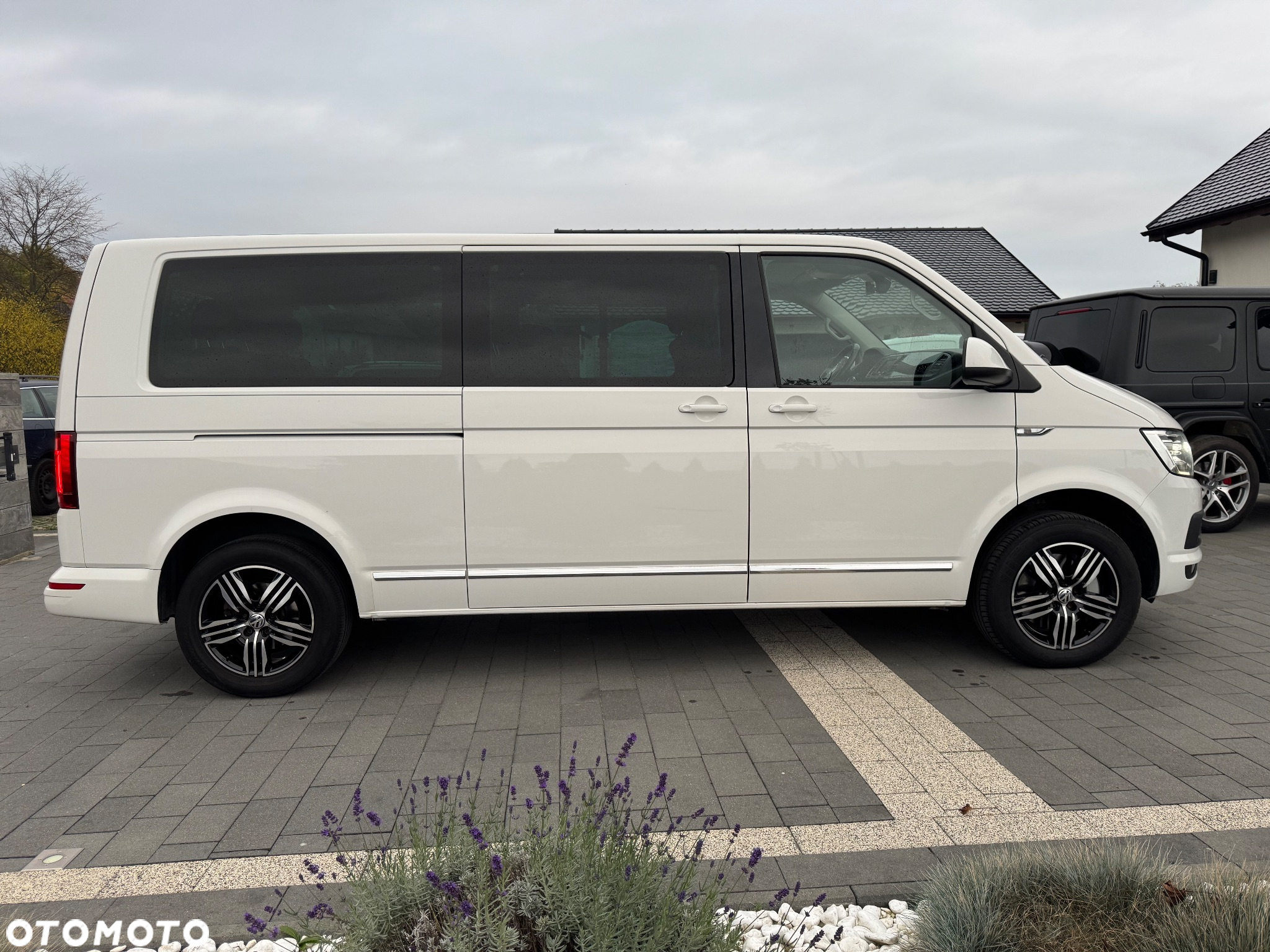Volkswagen Multivan - 4