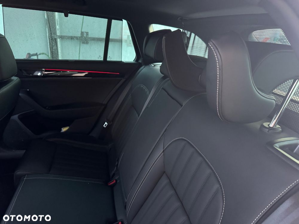 Skoda Superb 2.0 TSI 4x4 L&K DSG - 11