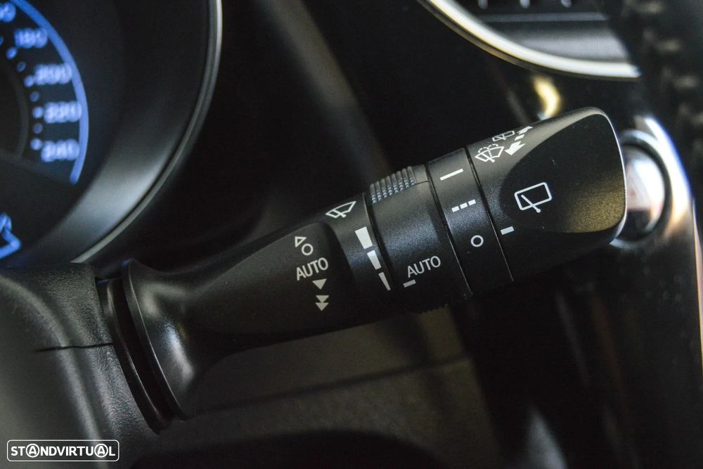 Toyota Auris 1.4 D-4D Comfort - 35