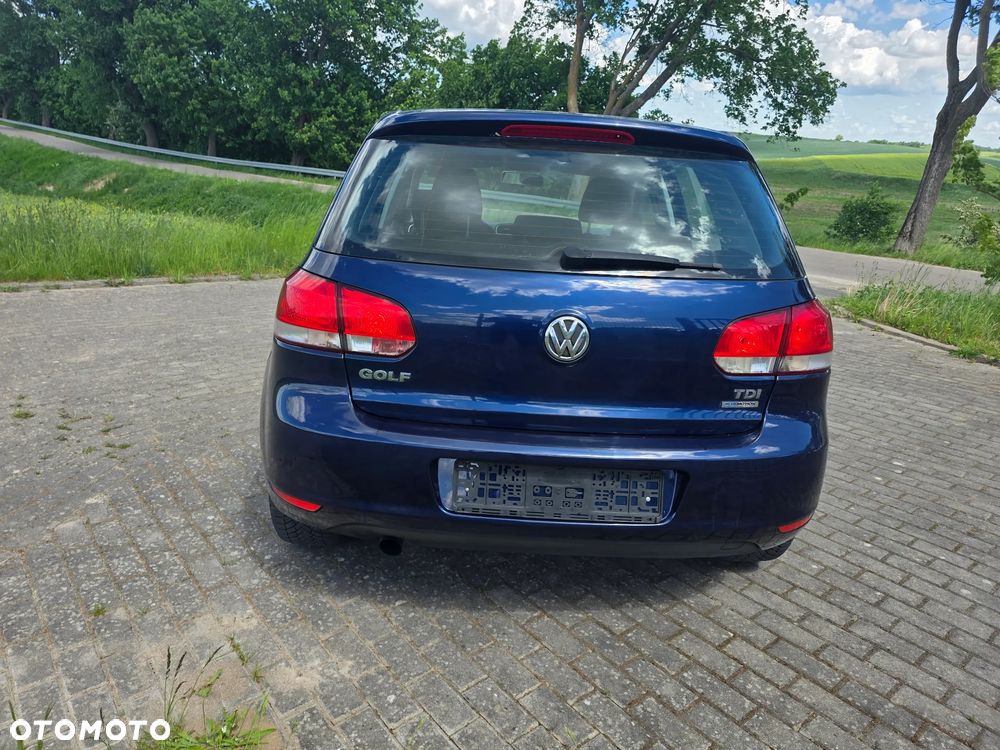 Volkswagen Golf - 10