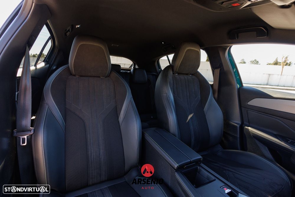 Peugeot 408 1.6 Hybrid GT e-EAT8 - 24