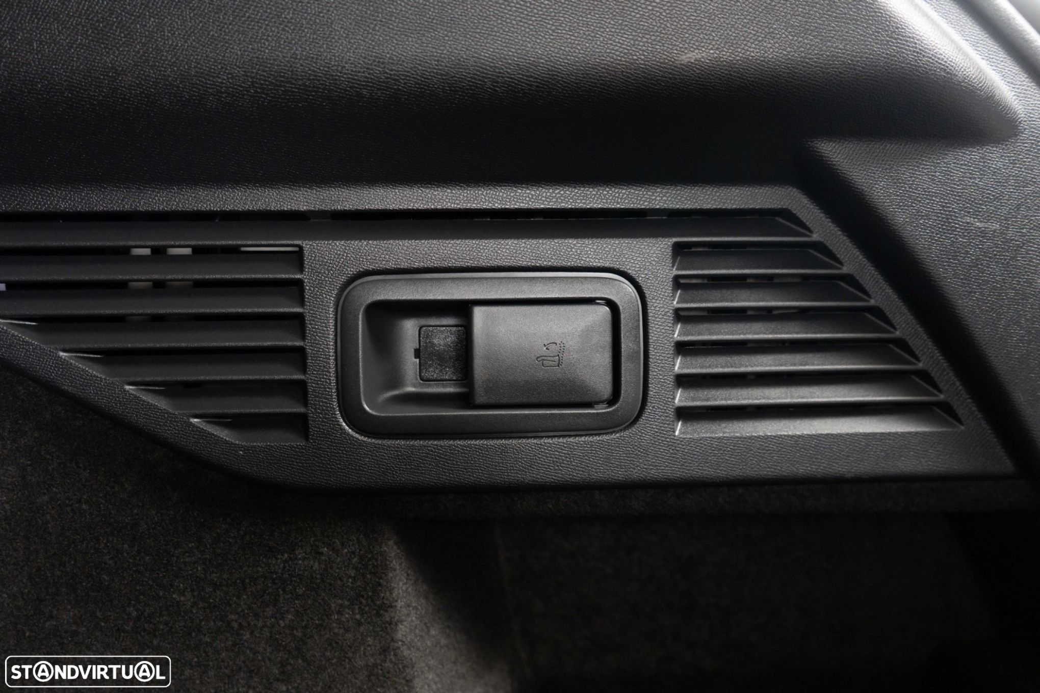 Citroën C5 X 1.2 PureTech Shine EAT8 - 14