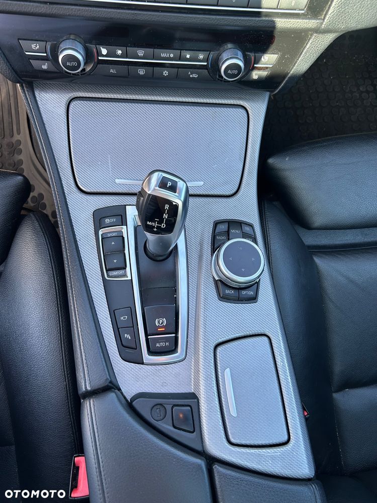 BMW Seria 5 520d - 14