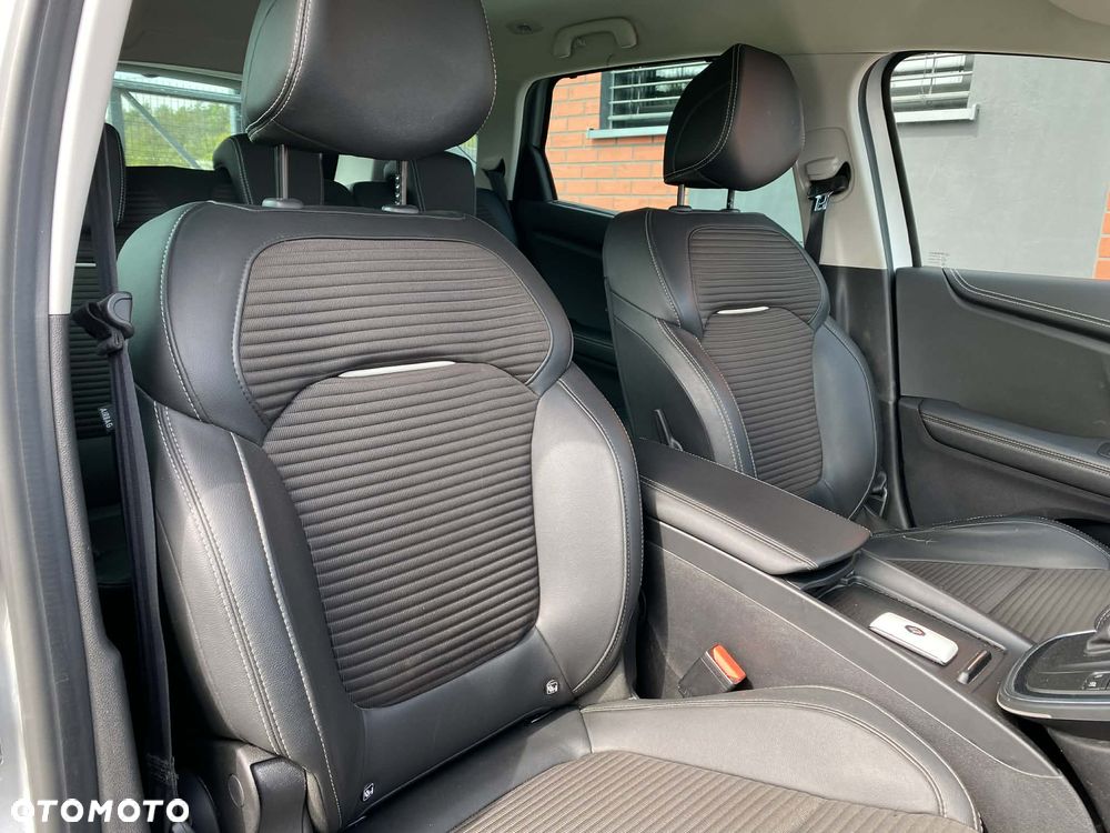 Renault Scenic TCe 140 GPF EDC LIMITED - 11