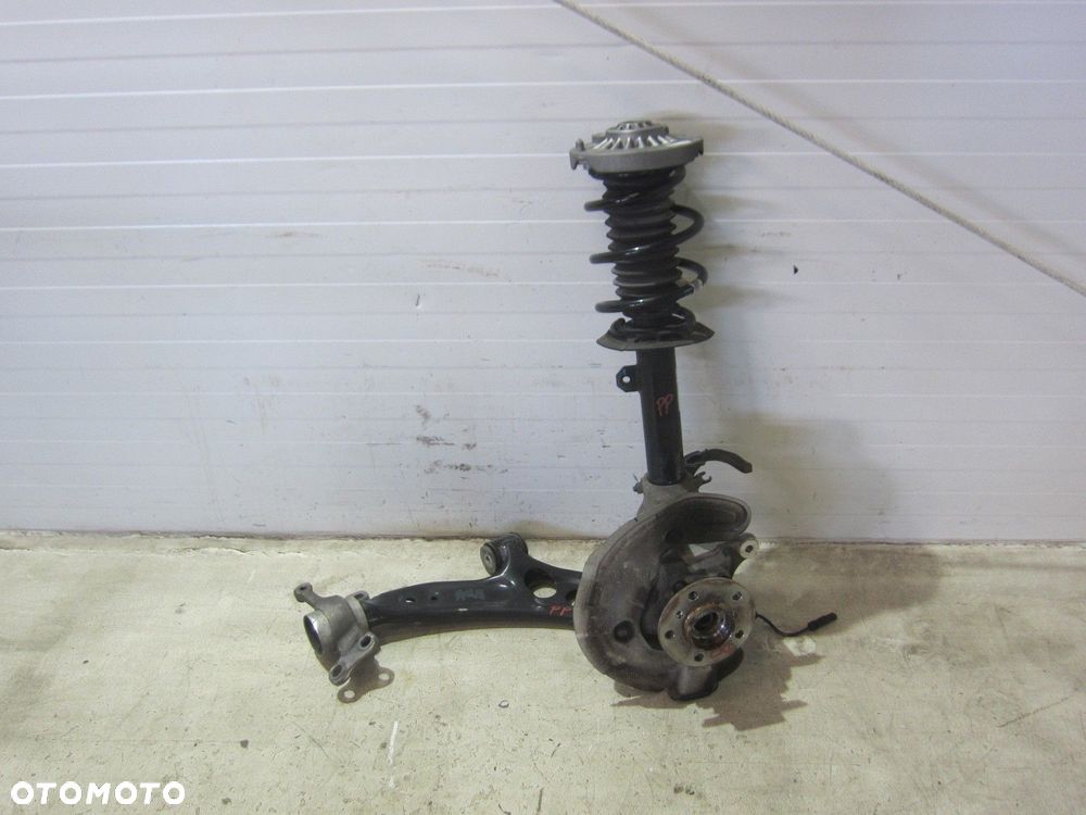 BMW X1 F48 ZWROTNICA PRZEDNIA PRAWA 6876646 31316861672 WAHACZ AMORTYZATOR - 2