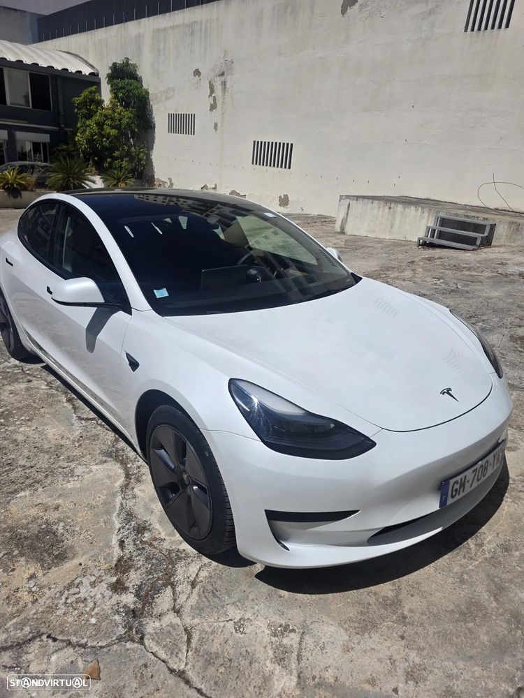 Tesla Model 3 Standard Range Plus RWD — fotografia 10