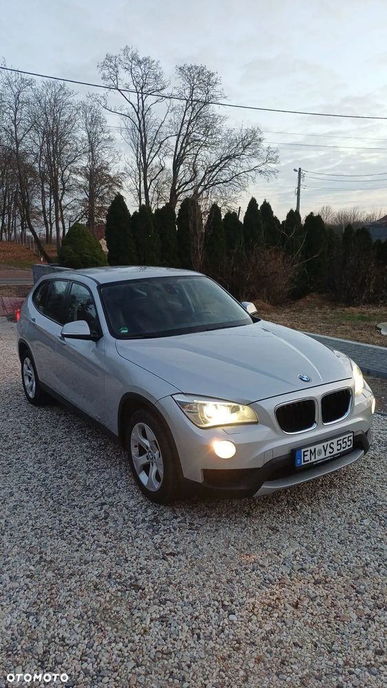 BMW X1 sDrive18d xLine - 25