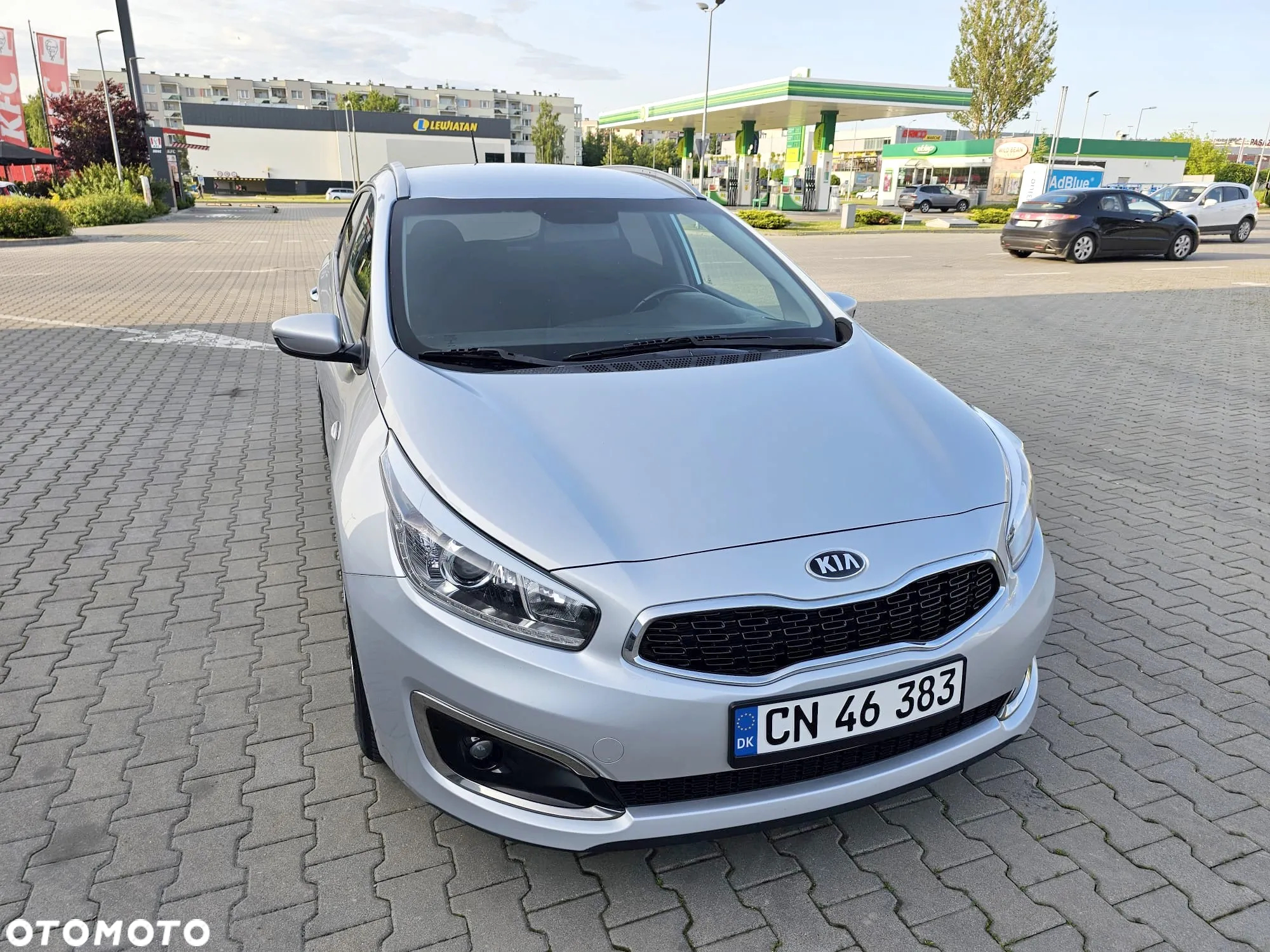 Kia Ceed 1.6 CRDi 136 ISG Platinum Edition - 6