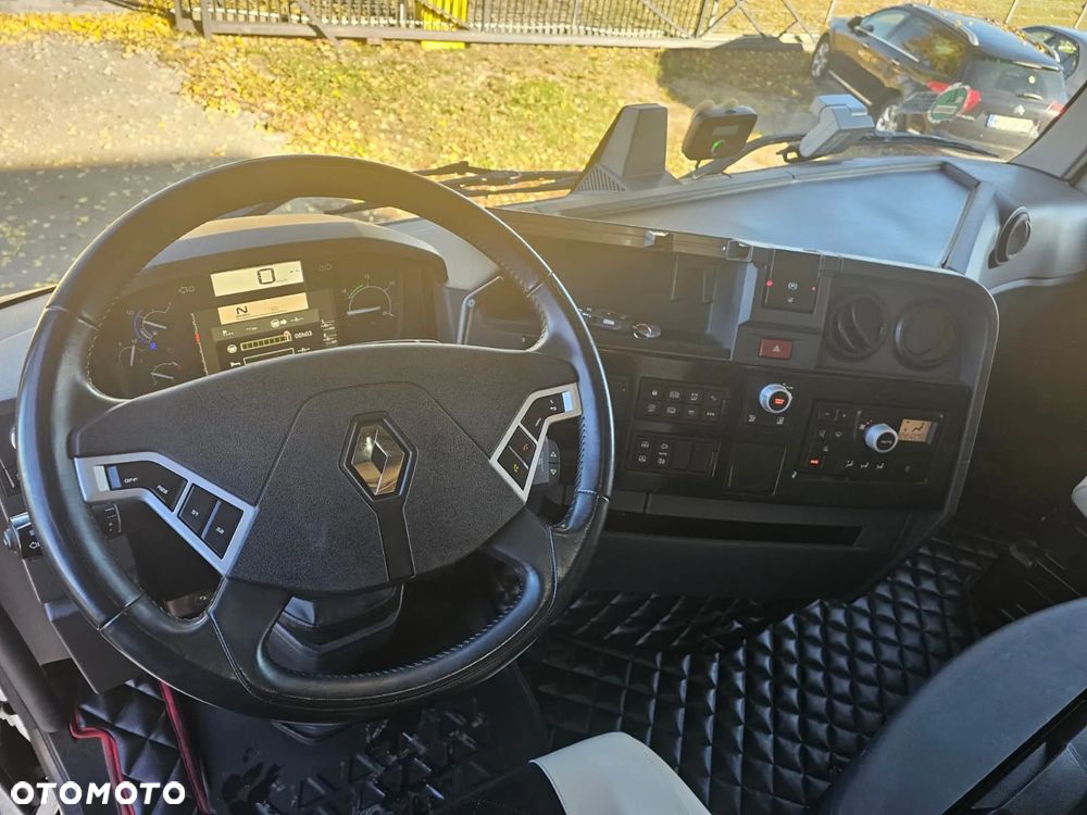 Renault T480 High - 10