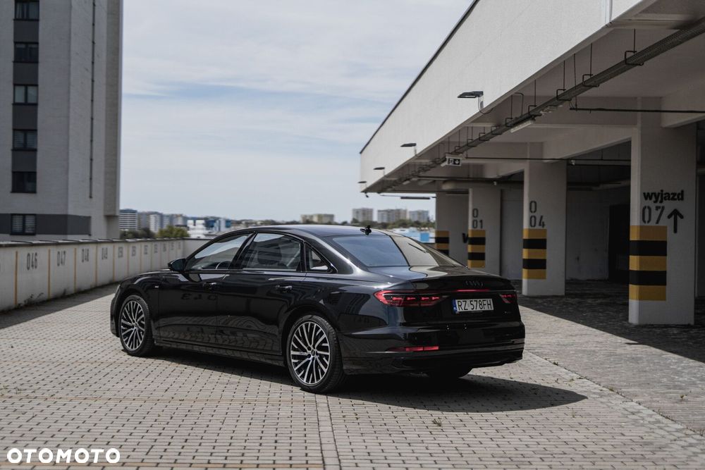 Audi A8 - 2