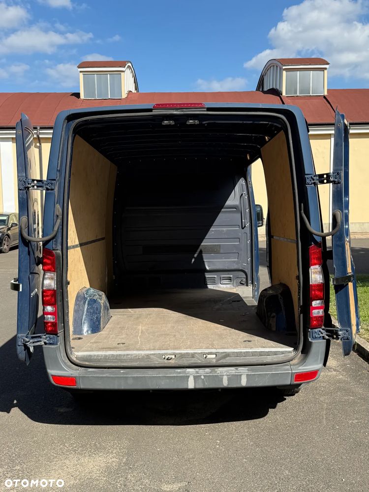 Mercedes-Benz Sprinter - 5