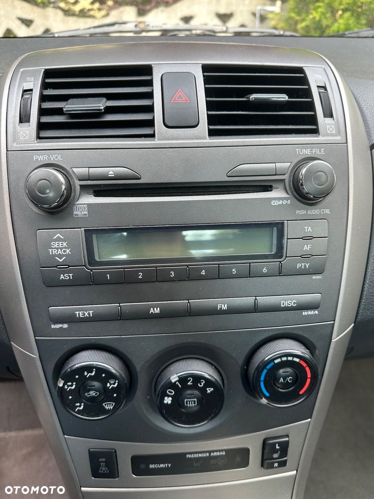 Toyota Corolla 1.4 D-4D Terra MM - 4