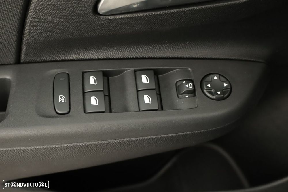 Opel Corsa 1.2 T Edition - 19