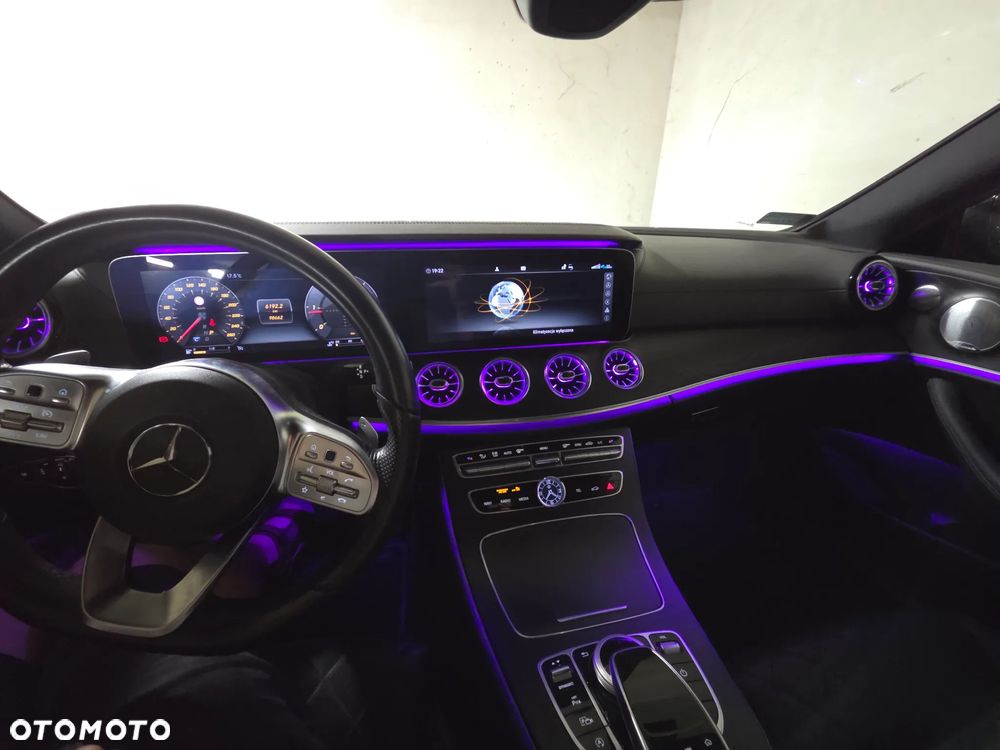 Mercedes-Benz Klasa E 220 d 4-Matic 9G-TRONIC - 16