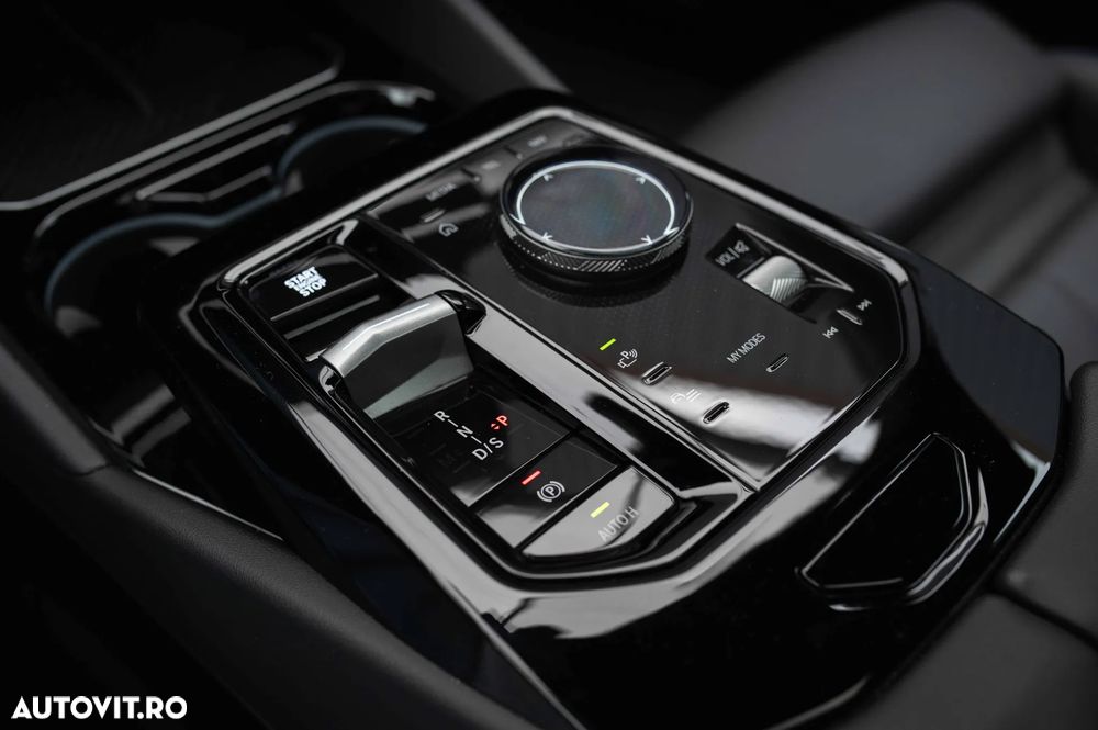 BMW Seria 5 520d xDrive Aut. - 32