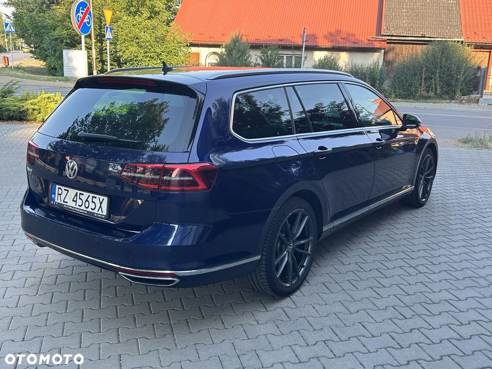 Volkswagen Passat Variant 2.0 TDI SCR 4Motion DSG (BMT) Highline - 2