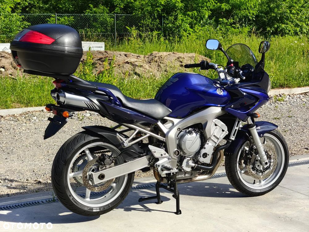 Yamaha FZ6 - 18