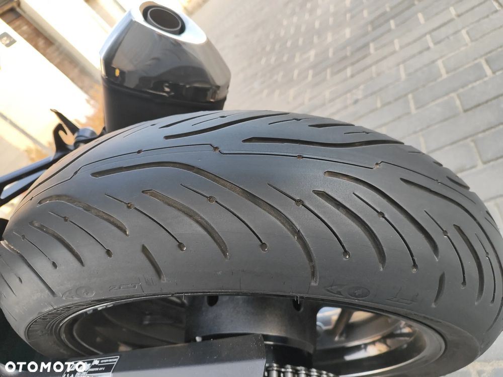 Suzuki GSX - 34