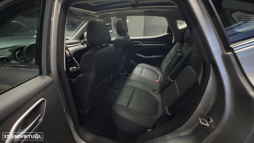 MG ZS EV 72.6 kWh Luxury - 28