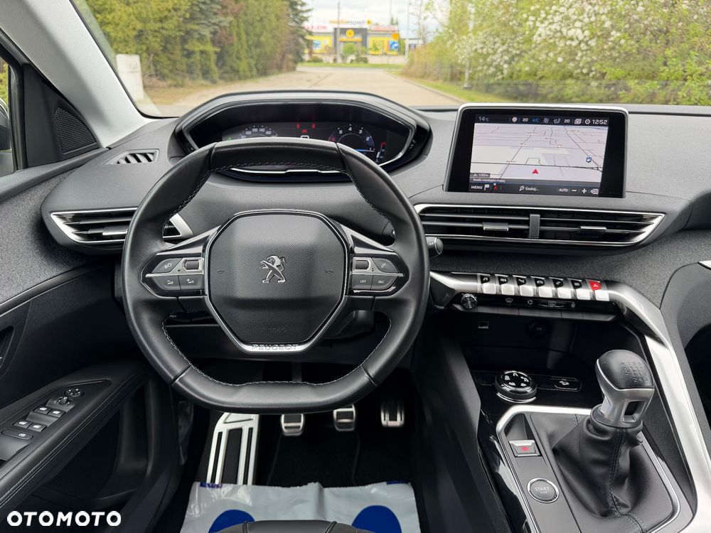 Peugeot 3008 - 16