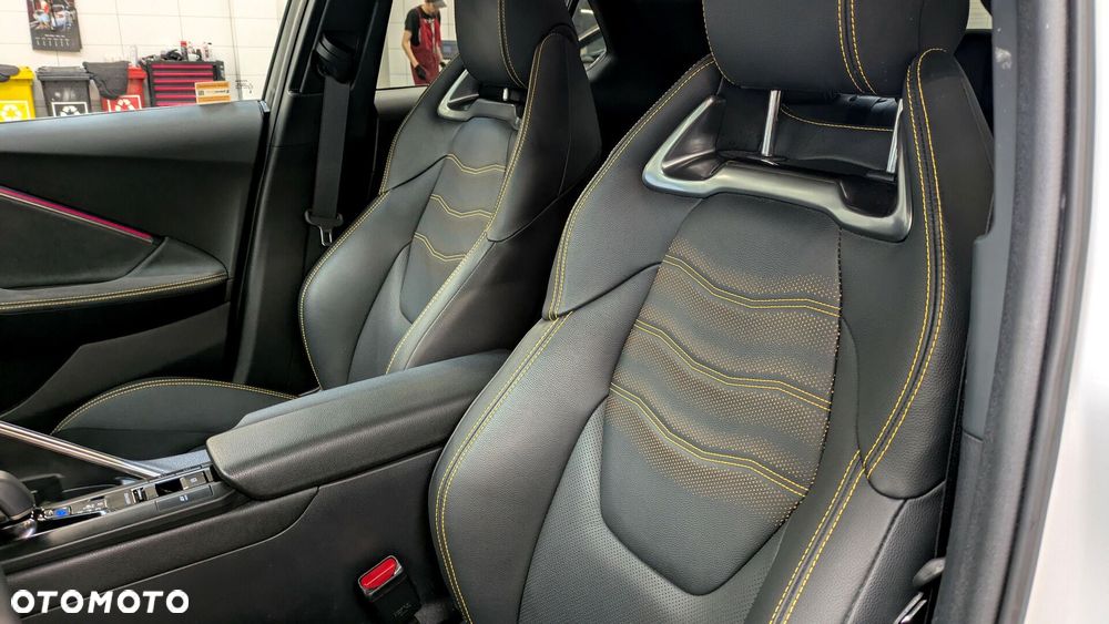 Toyota C-HR 2.0 Hybrid Dynamic Force Executive Premiere Edition - 10