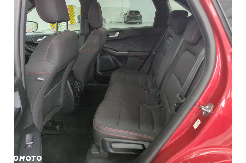 Ford Kuga - 10