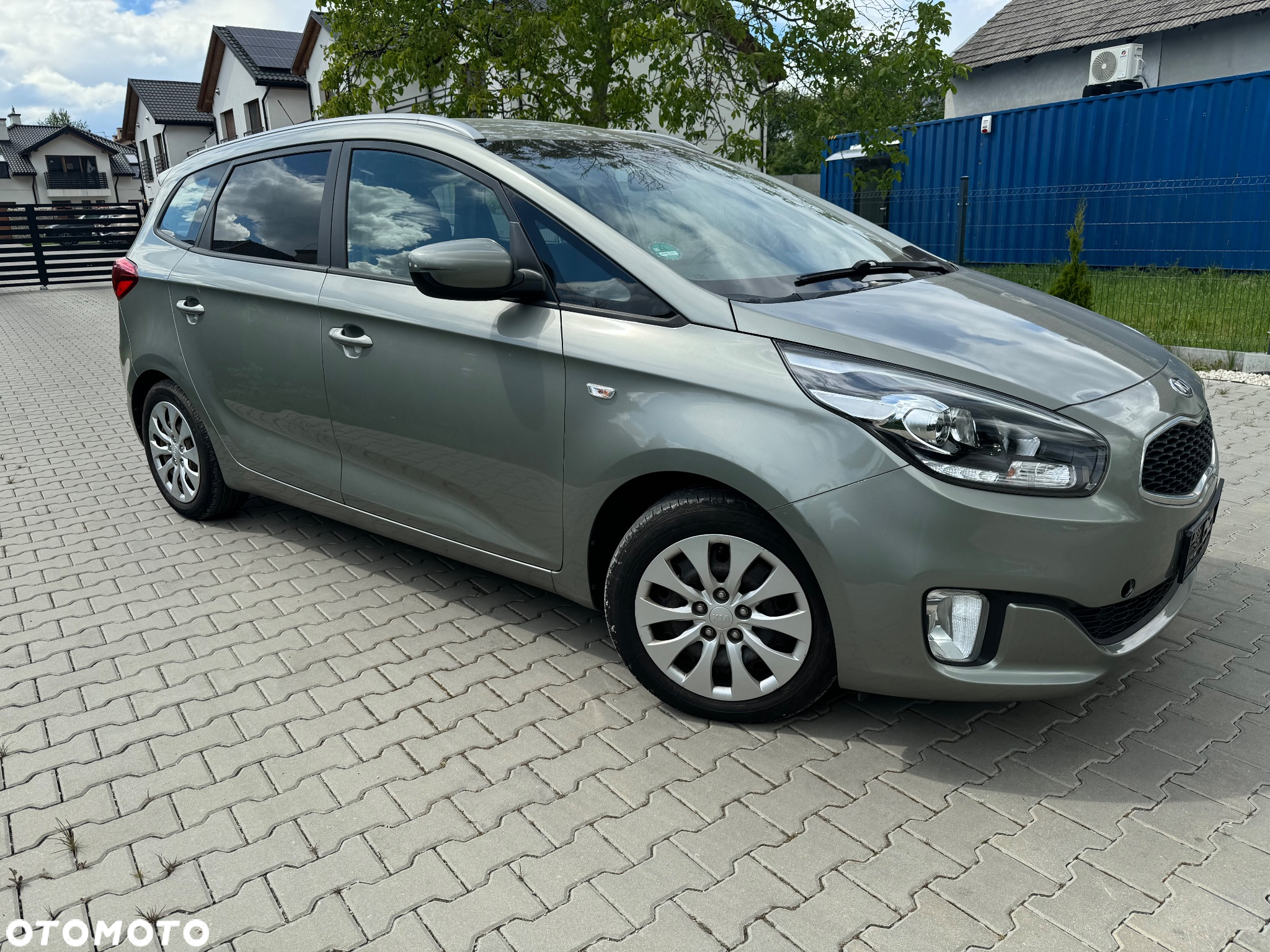 Kia Carens 1.7 CRDi 115 Dream-Team Edition - 2