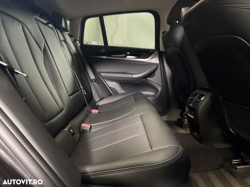 BMW X4 xDrive20d AT MHEV - 13