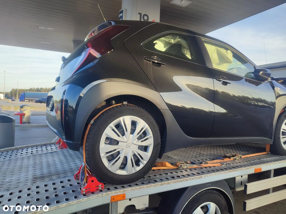 Toyota Aygo X Team D - 40