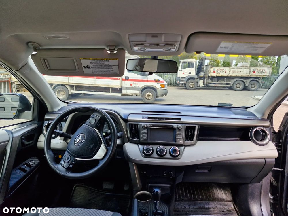 Toyota RAV4 - 9