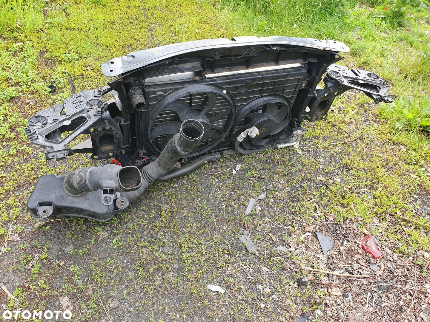 pas przedni okular wzmocnienie chłodnice belka SKODA OCTAVIA II 1.6B 06r - 9