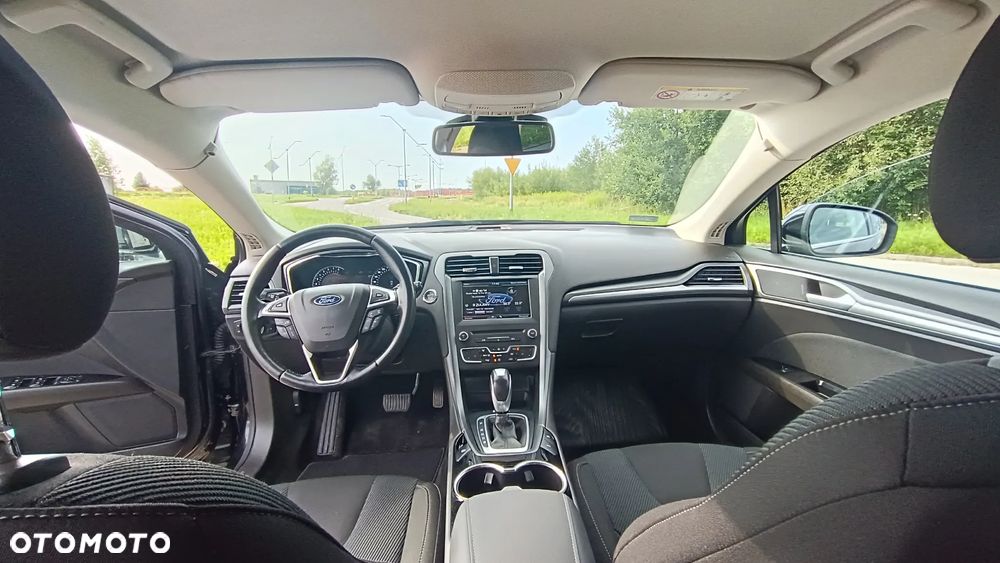 Ford Mondeo 2.0 EcoBoost Titanium - 8