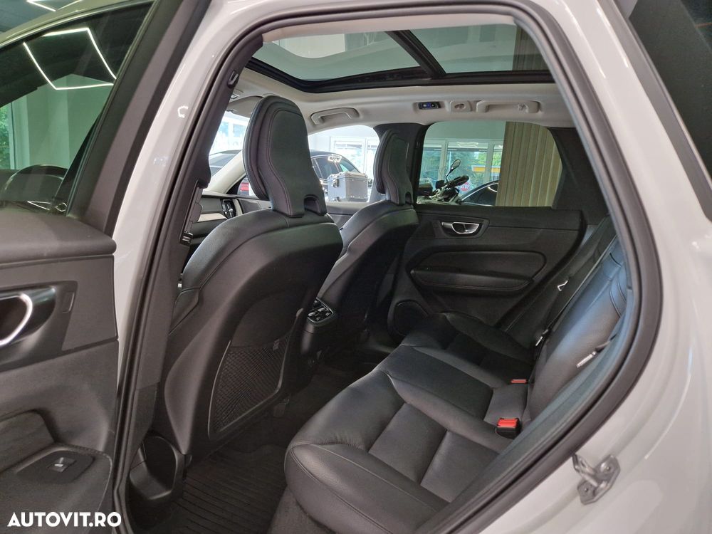 Volvo XC 60 B5 D AWD Geartronic Inscription - 12