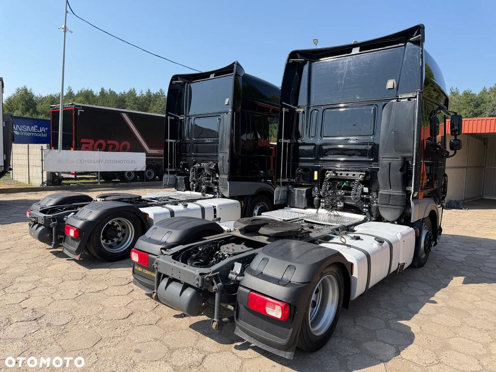 DAF XF 106 480 / MEGA LOW DECK / 2 SZTUKI / KLIMA POSTOJOWA / 702 TYS. KM PRZEBIEGU / NOWY TACHOGRAF / NAJWYŻSZA KABINA SUPER SPACE CAB / LODÓWKA / 2018 ROK !! - 4