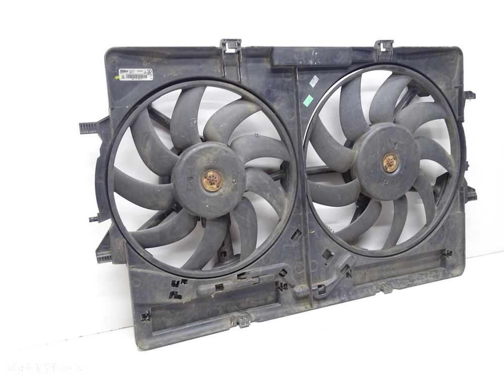 WENTYLATOR CHŁODNICY 8K0121003H AUDI A4 B8 A5 8T 3.0 TDI - 3
