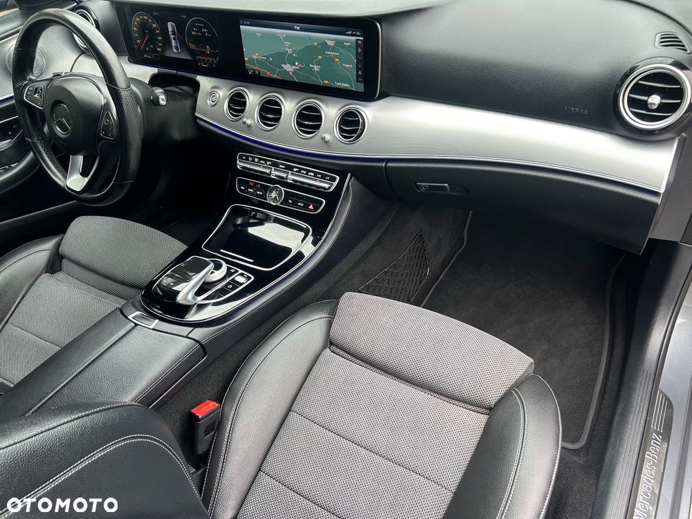 Mercedes-Benz Klasa E 200 9G-TRONIC Avantgarde - 24