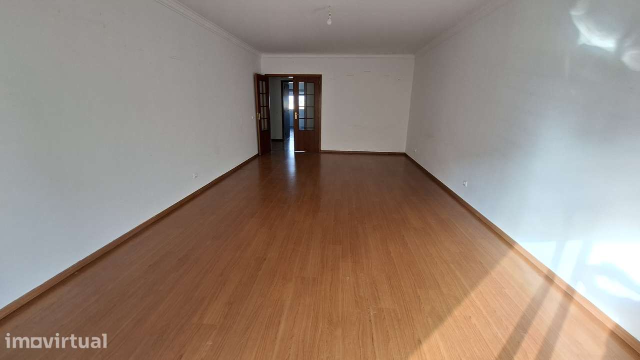 Apartamento T3 com 126m2 no Barreiro - Grande imagem: 4/16