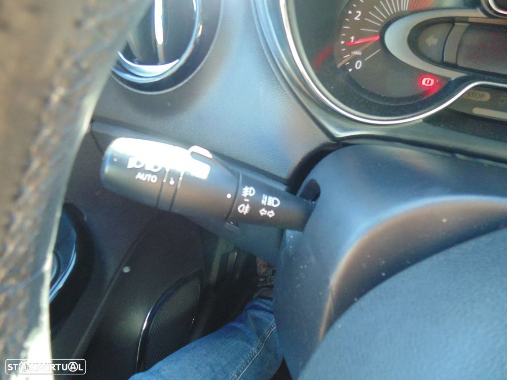 Renault Captur 1.5 dCi Exclusive - 27