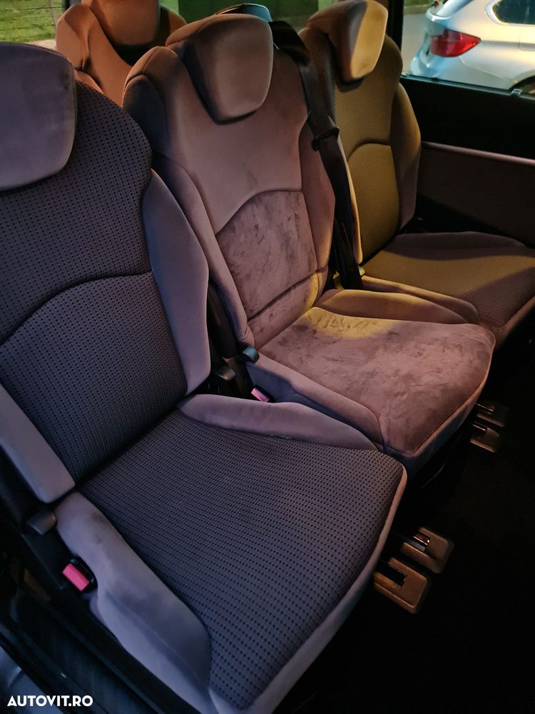 Peugeot 807 HDi 135 Platinum - 10