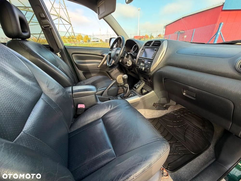 Toyota RAV4 2.0 D-4D Prestige - 13