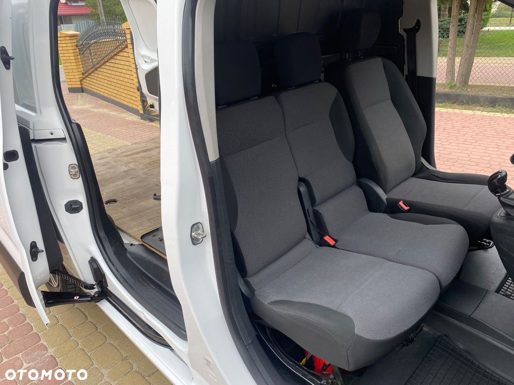 Citroën BERLINGO 1.6 HDI, MAX długi, 3-osobowy, klimatyzacja, zakupiony w salonie w Rzeszowie - 16