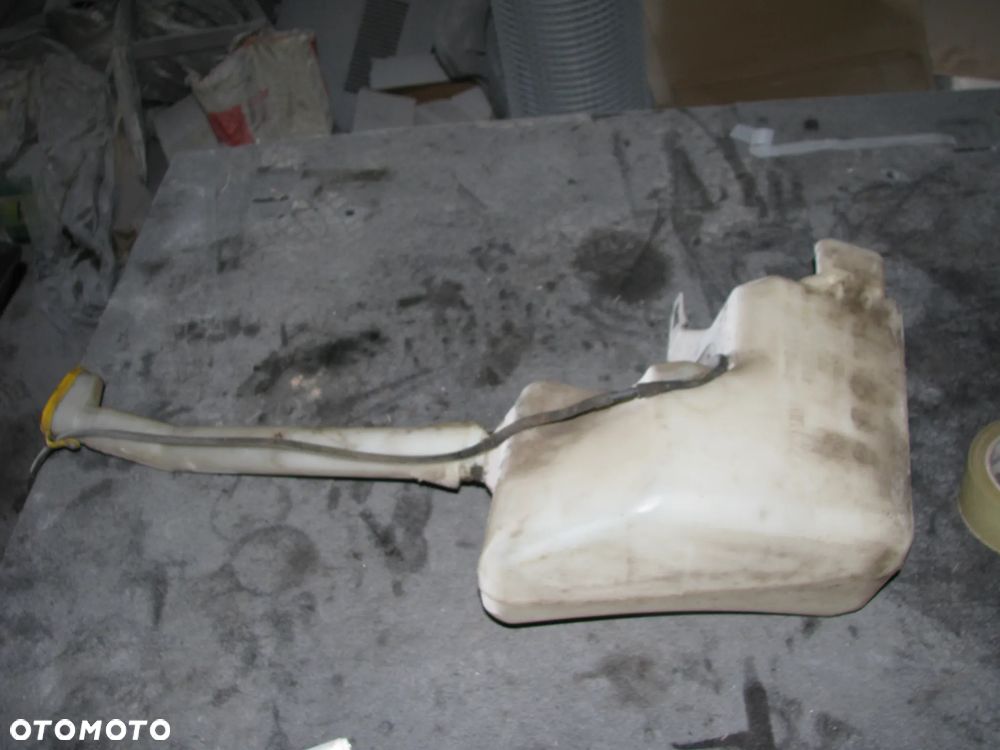 Zbiorniczek płynu do spryskiwaczy Trafic Vivaro Primastar 1.9DCI - 1