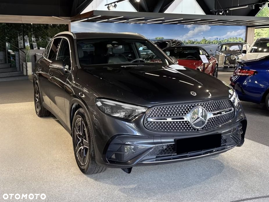 Mercedes-Benz GLC - 4