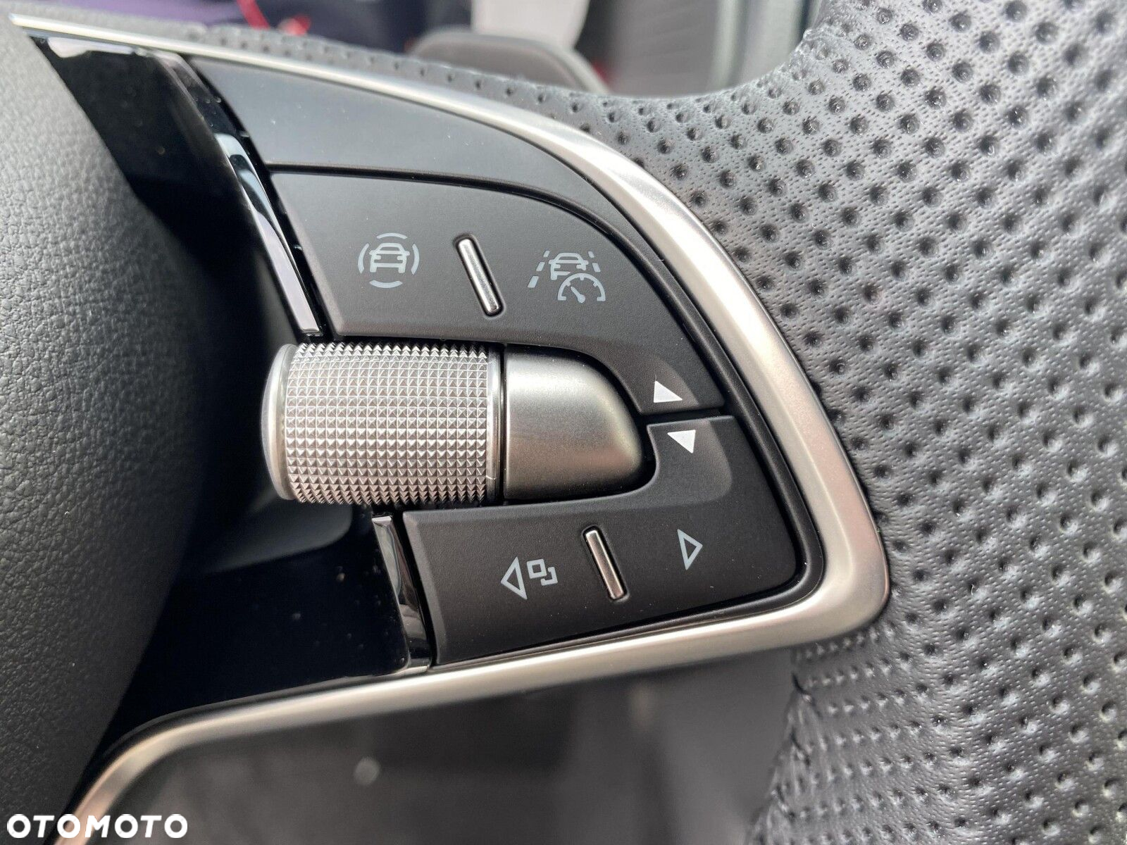 Skoda Karoq 1.5 TSI ACT Sportline DSG - 33