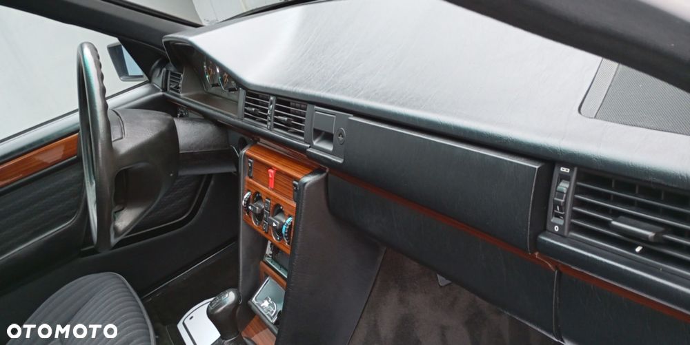 Mercedes-Benz W124 (1984-1993) - 10