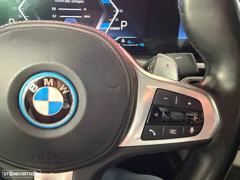 BMW 330 e Aut. M Sport - 9