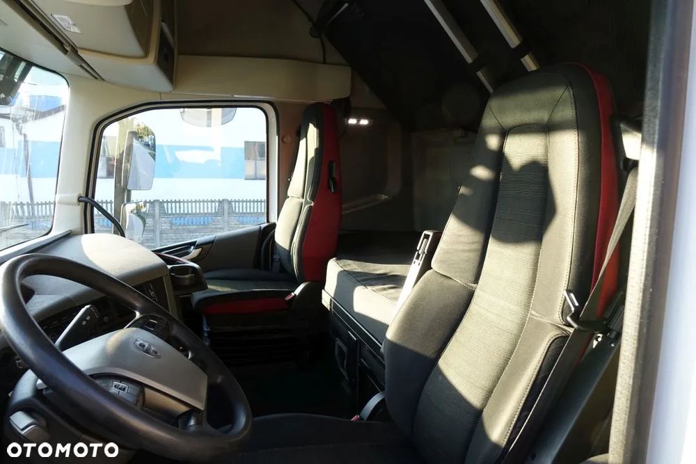 Volvo FH 500 GLOBETROTTER / STANDARD/ AUTOMAT / EURO 6 / KLIMATYZACJA POSTOJOWA/ 2 ZBIORNIKI PALIWA - 22