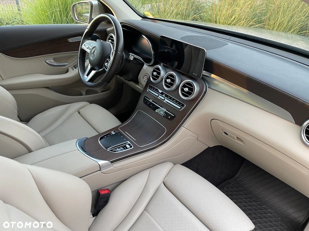 Mercedes-Benz GLC Coupe 300 de 4-Matic - 10
